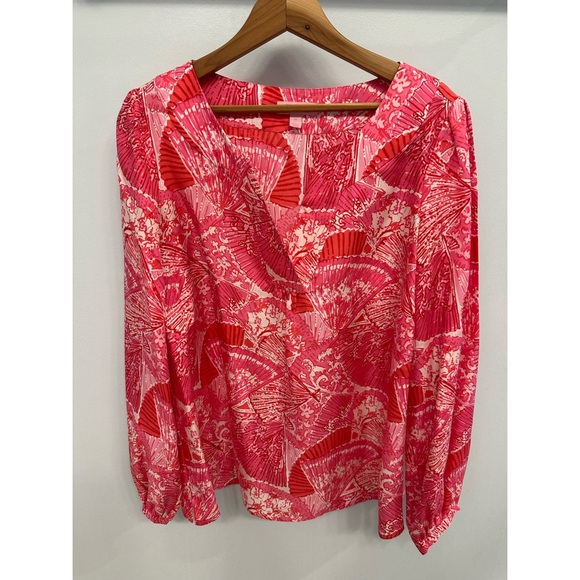 Lilly Pulitzer Jaiden Silk Top Hot in Here RARE M - Picture 1 of 2